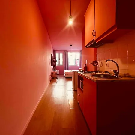 Lazy - Pinkish - Breakfast Included Porto