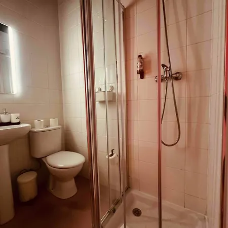 Lazy - Pinkish - Breakfast Included Apartment Porto