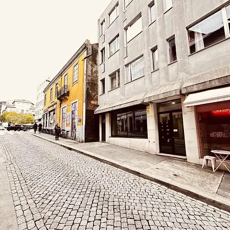 Lazy - Pinkish - Breakfast Included *