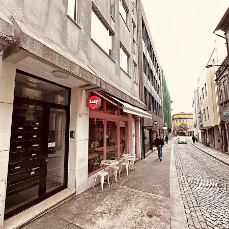 Lazy - Pinkish - Breakfast Included 포르투